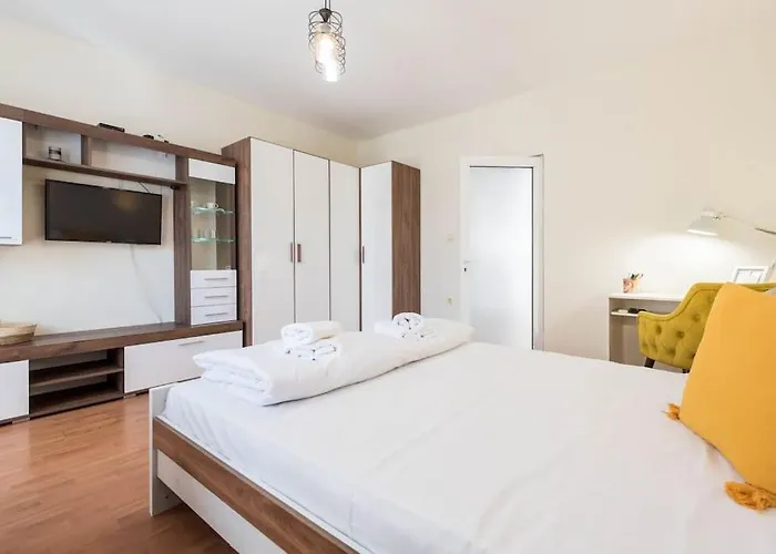 Porto Апартамент *