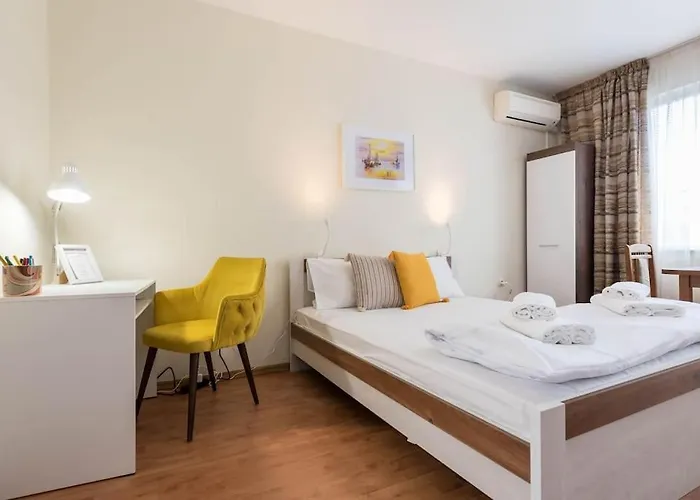 Апартамент Porto Варна